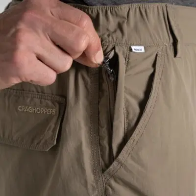 Herre shorts Craghoppers NosiLife Cargo Short III Pebble Herre shorts Craghoppers